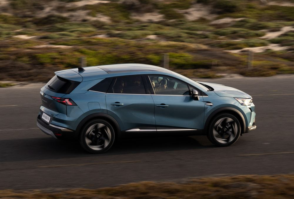 Le véhicule compact polyvalent Renault Symbioz revendique l'ADN des voitures à vivre