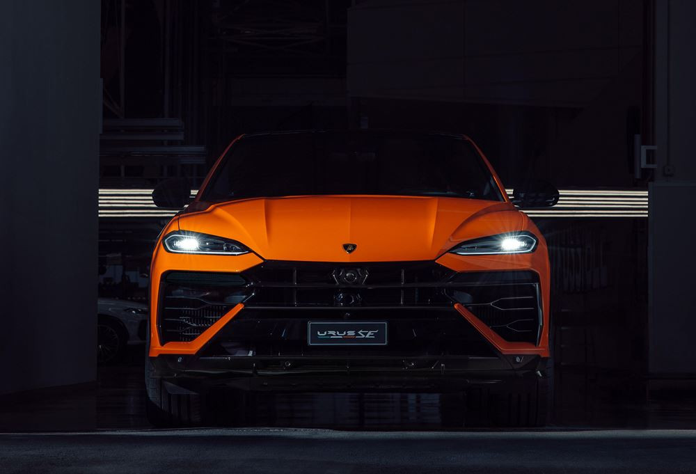 Le SUV Lamborghini Urus s'offre une mise à jour et une motorisation hybride rechargeable de 800 ch