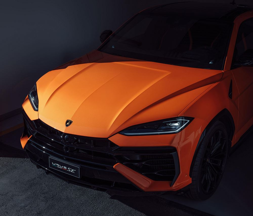 Le SUV Lamborghini Urus s'offre une mise à jour et une motorisation hybride rechargeable de 800 ch