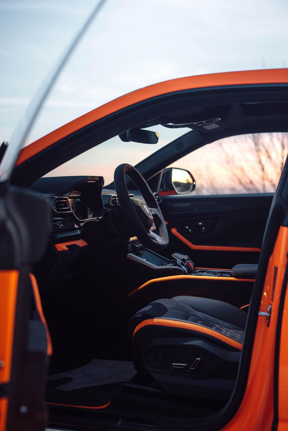 Le SUV Lamborghini Urus s'offre une mise à jour et une motorisation hybride rechargeable de 800 ch