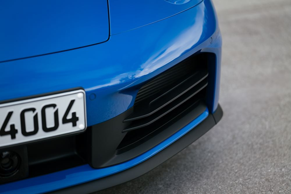 La Porsche 911 Coupé bénéficie de modifications ciblées pour améliorer l'aérodynamisme et les performances