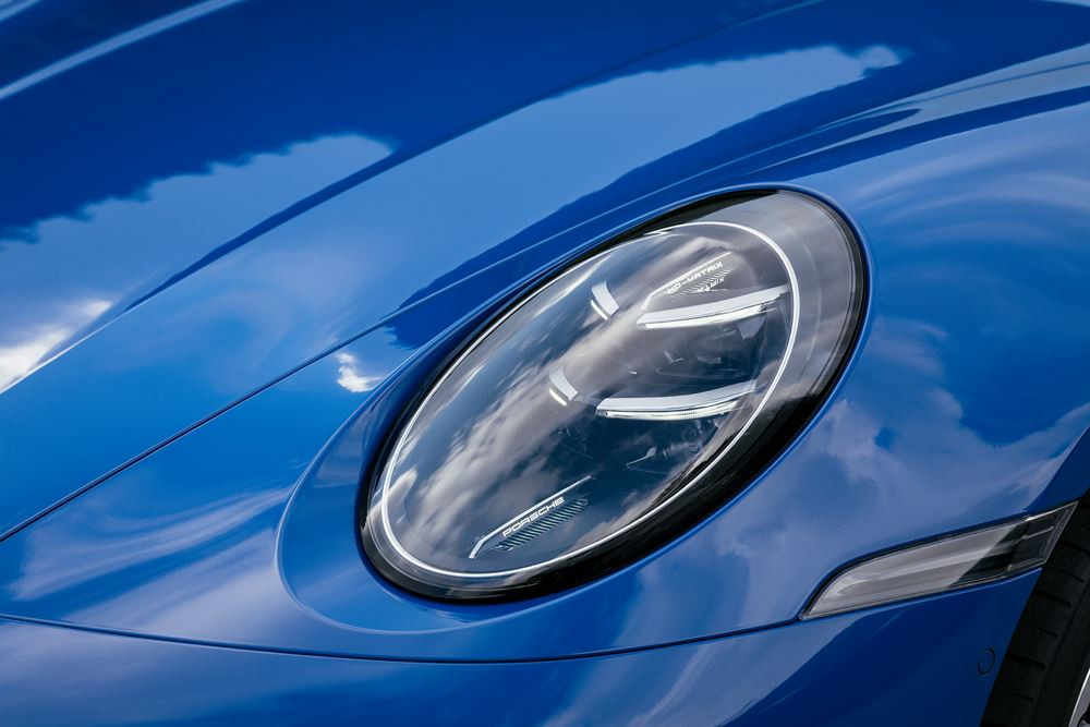 La Porsche 911 Coupé bénéficie de modifications ciblées pour améliorer l'aérodynamisme et les performances