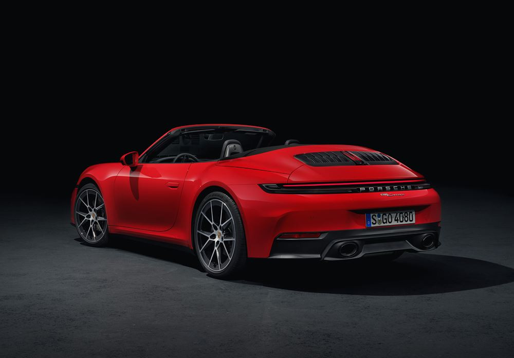 La Porsche 911 Cabriolet bénéficie de modifications ciblées pour améliorer l'aérodynamisme et les performances