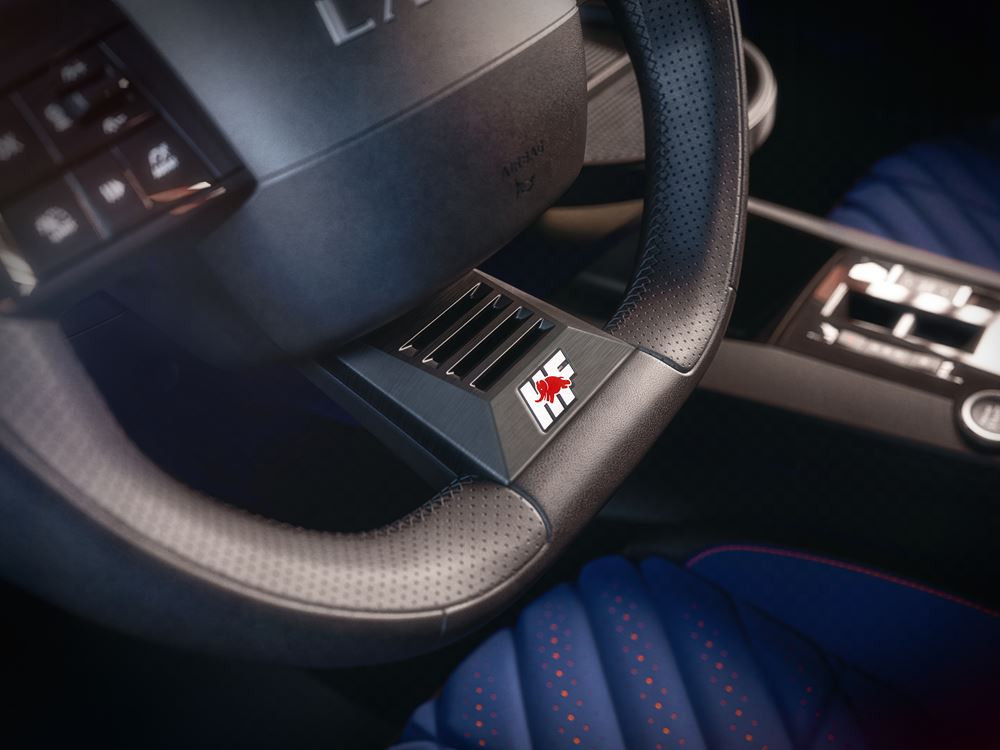 La version hautes performances HF de la Lancia Ypsilon électrique développe 240 ch