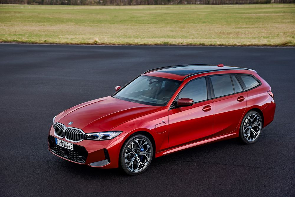 La BMW Série 3 Touring reçoit une deuxième mise à jour de la technologie et du design