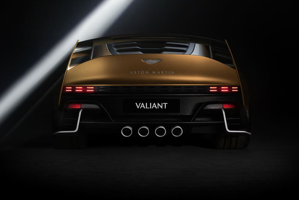 La supercar Aston Martin Valiant embarque un bloc V12 de 745 ch