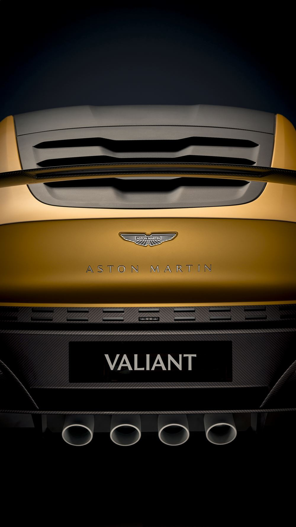 La supercar Aston Martin Valiant embarque un bloc V12 de 745 ch