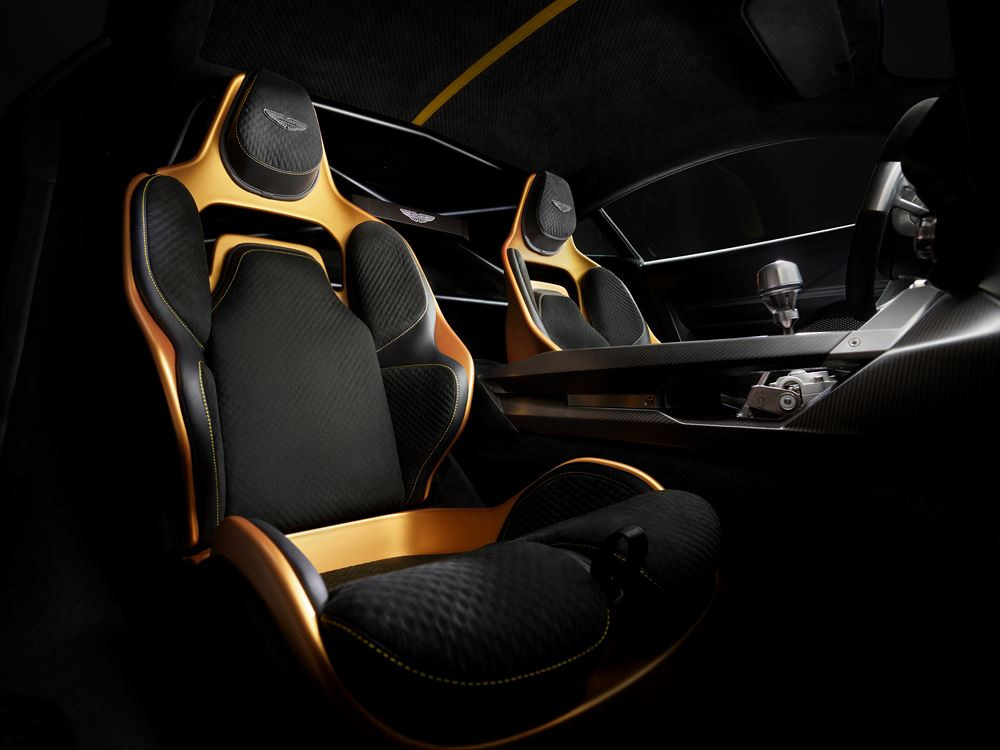 La supercar Aston Martin Valiant embarque un bloc V12 de 745 ch