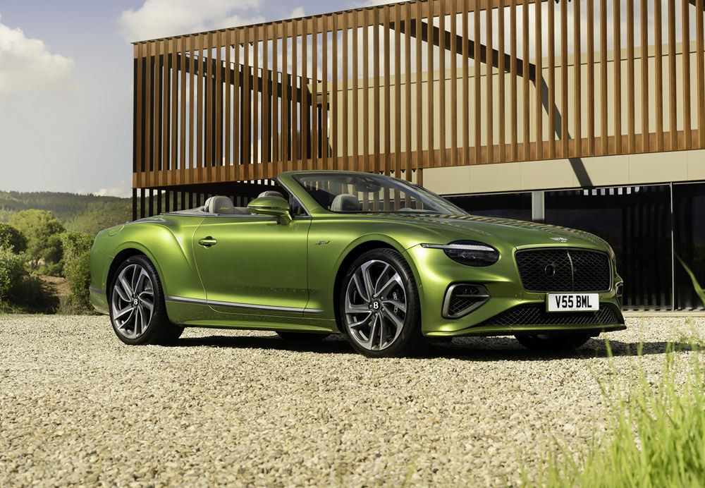 Le cabriolet Bentley Continental GTC Speed embarque un groupe motopropulseur hybride de 782 ch