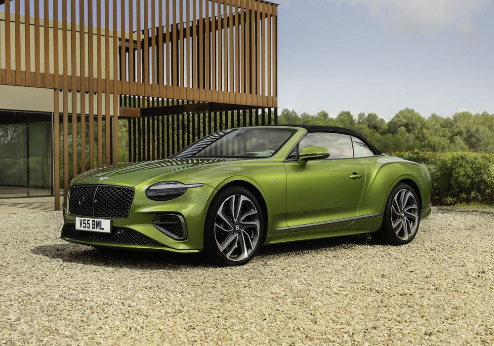 Le cabriolet Bentley Continental GTC Speed embarque un groupe motopropulseur hybride de 782 ch