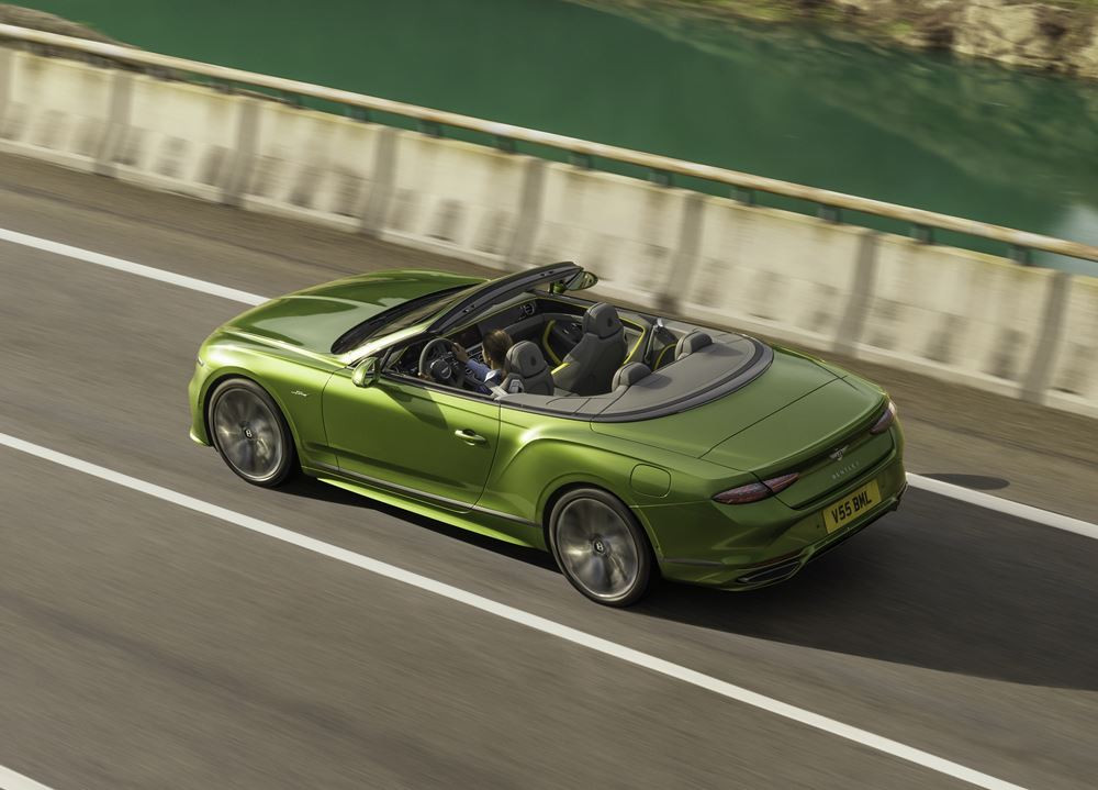 Le cabriolet Bentley Continental GTC Speed embarque un groupe motopropulseur hybride de 782 ch