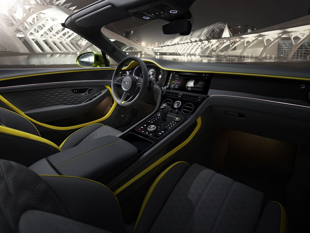 Le cabriolet Bentley Continental GTC Speed embarque un groupe motopropulseur hybride de 782 ch