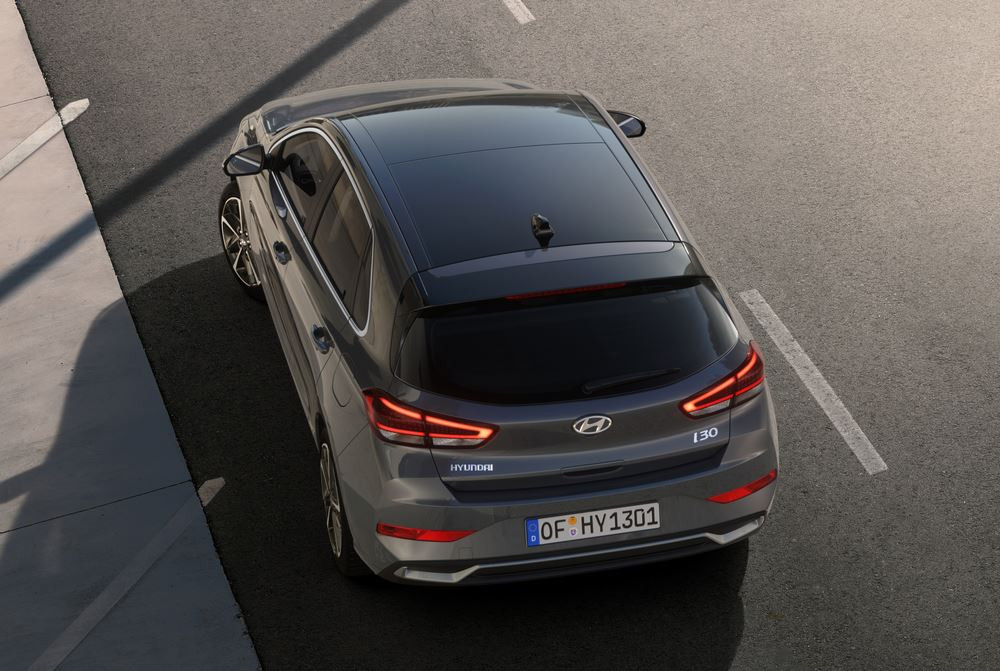 La berline compacte Hyundai i30 restylée bénéficie d'un design très légèrement modernisé