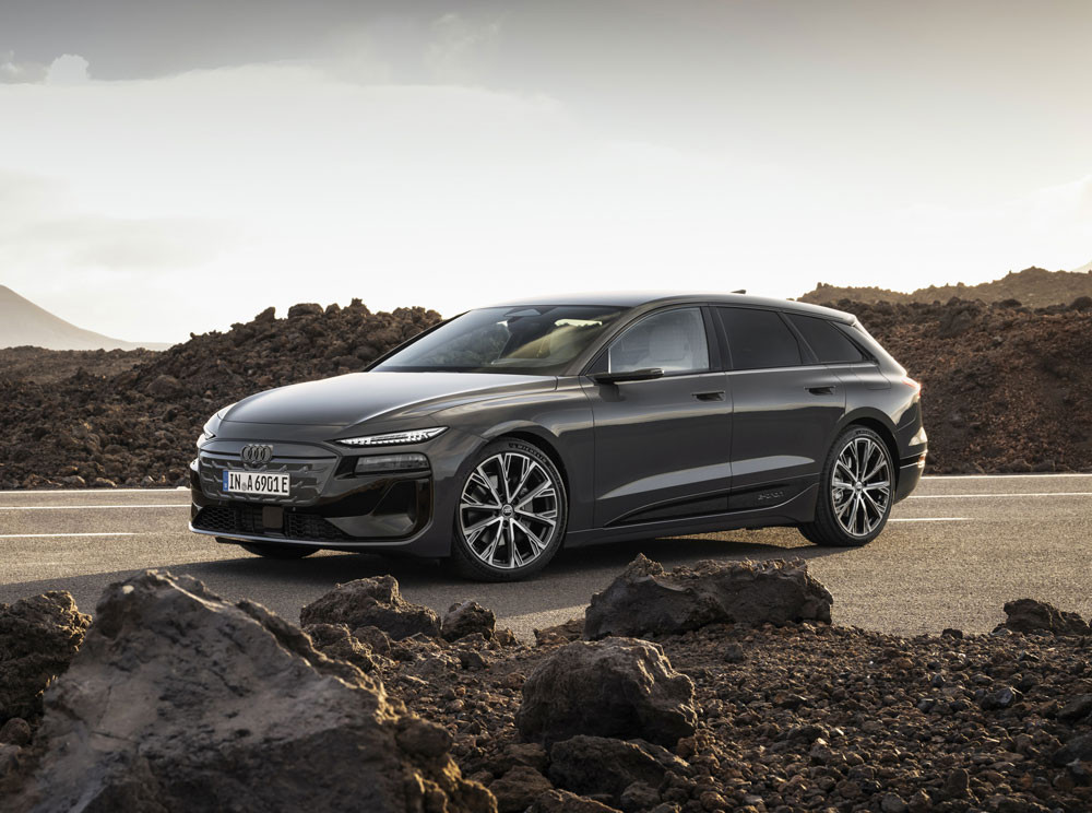 L’Audi A6 Avant e-tron se caractérise par une ligne de toit plate avec un montant D incliné vers l'avant