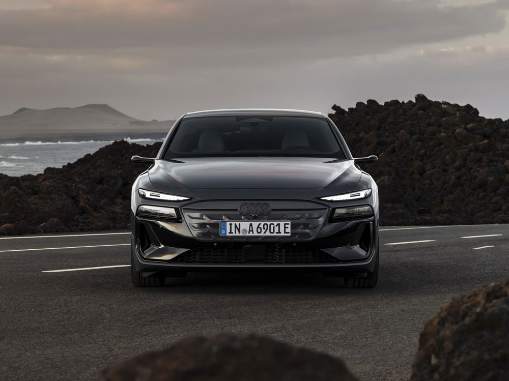 L’Audi A6 Avant e-tron se caractérise par une ligne de toit plate avec un montant D incliné vers l'avant