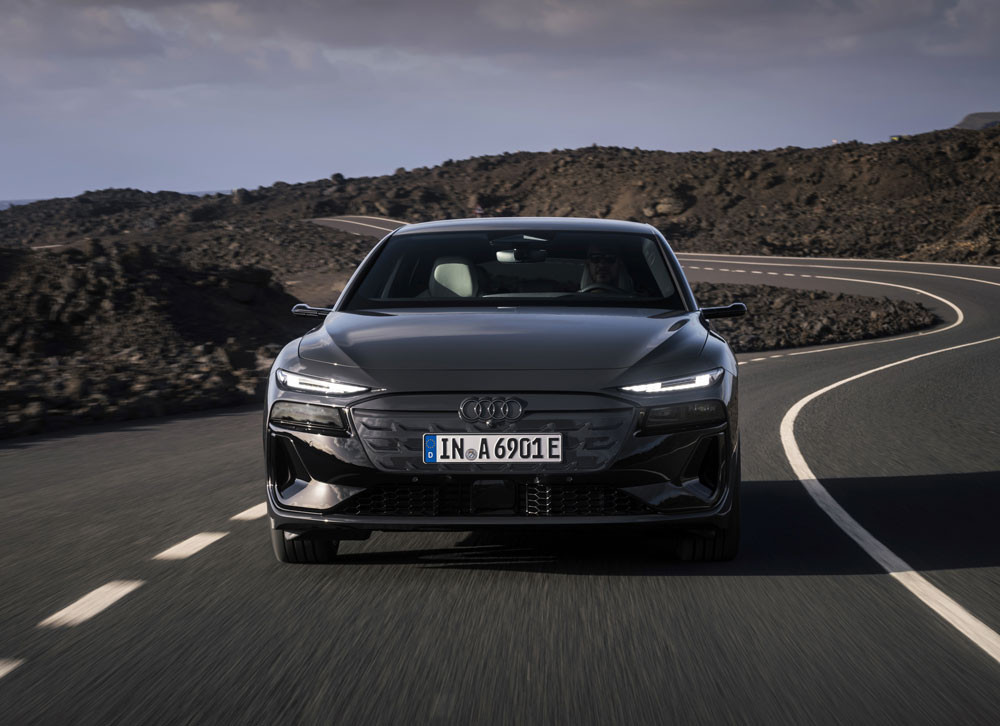 L’Audi A6 Avant e-tron se caractérise par une ligne de toit plate avec un montant D incliné vers l'avant