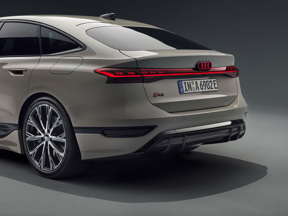 La grande routière Audi A6 Sportback e-tron affiche la nouvelle philosophie de design d'Audi