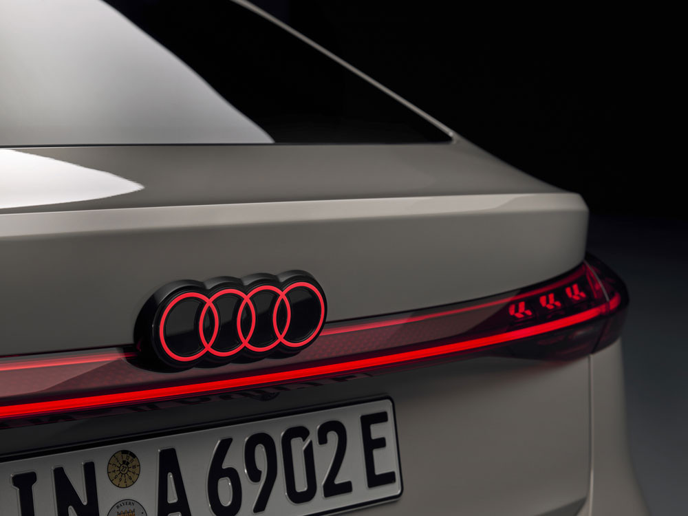 La grande routière Audi A6 Sportback e-tron affiche la nouvelle philosophie de design d'Audi