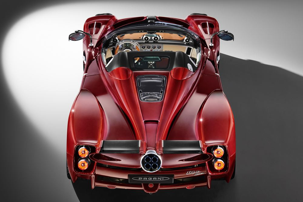 L'hypercar Pagani Utopia Roadster embarque un V12 biturbo Mercedes-AMG 6 litres de 864 ch