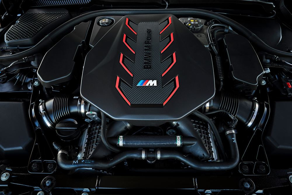 Le break hautes performances BMW M5 Touring embarque une motorisation M Hybrid de 727 ch