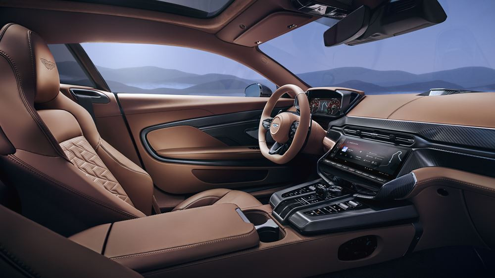 L'Aston Martin Vanquish embarque un V12 bi-turbo de 835 ch pour 1 000 Nm de couple