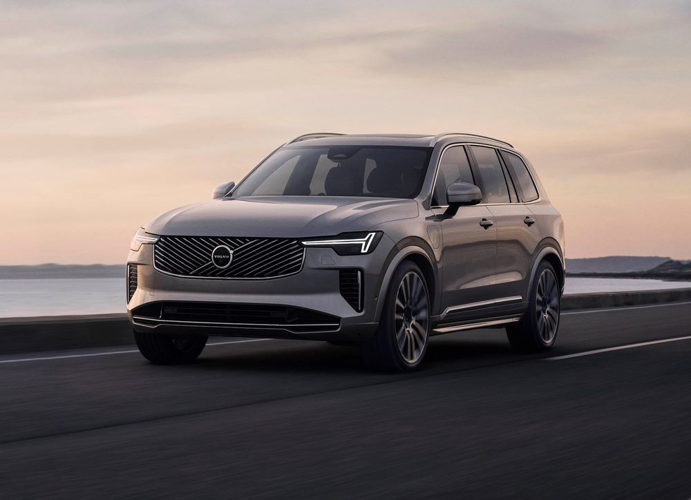 Le Volvo XC90 sept places affiche un design extérieur plus contemporain