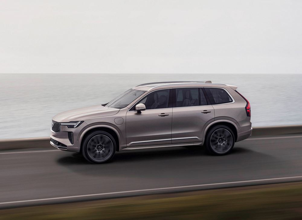 Le Volvo XC90 sept places affiche un design extérieur plus contemporain