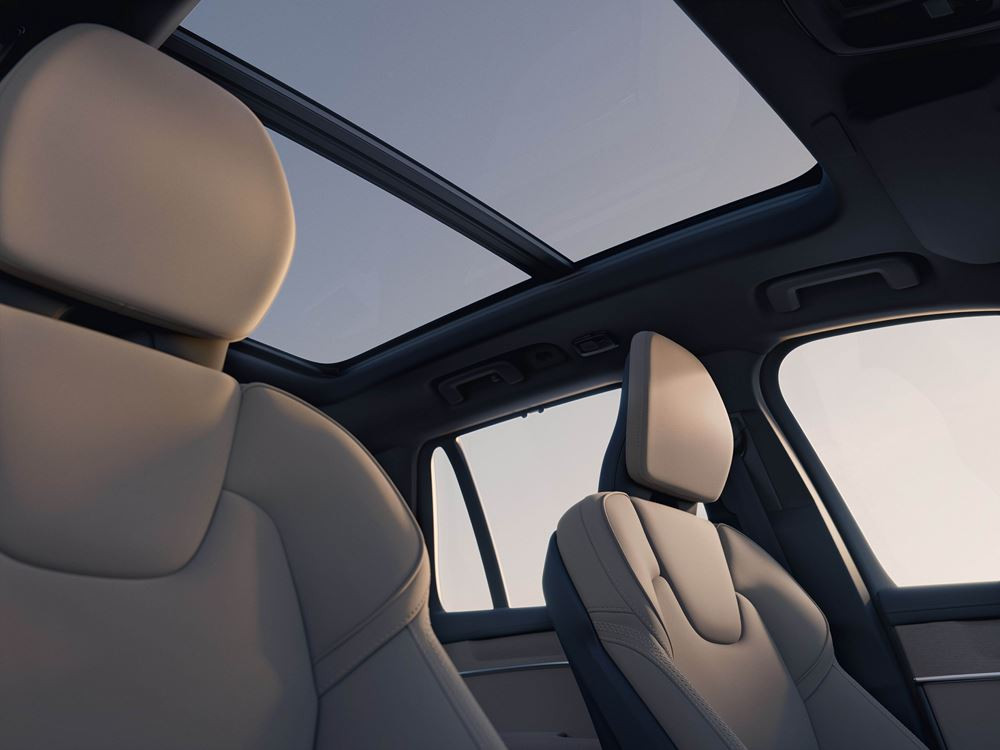 Le Volvo XC90 sept places affiche un design extérieur plus contemporain