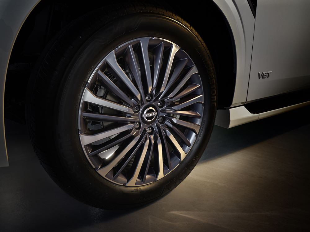La septième génération du Nissan Patrol est le Patrol le plus puissant à ce jour