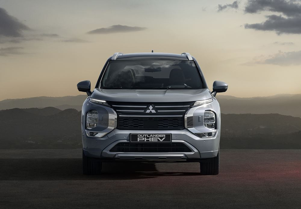 Le SUV du segment D Mitsubishi Outlander PHEV se distingue par un esprit baroudeur