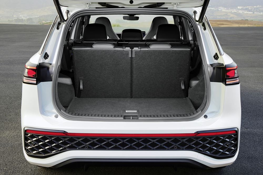 Le SUV polyvalent Volkswagen Tayron est capable d'accueillir jusqu'à sept personnes