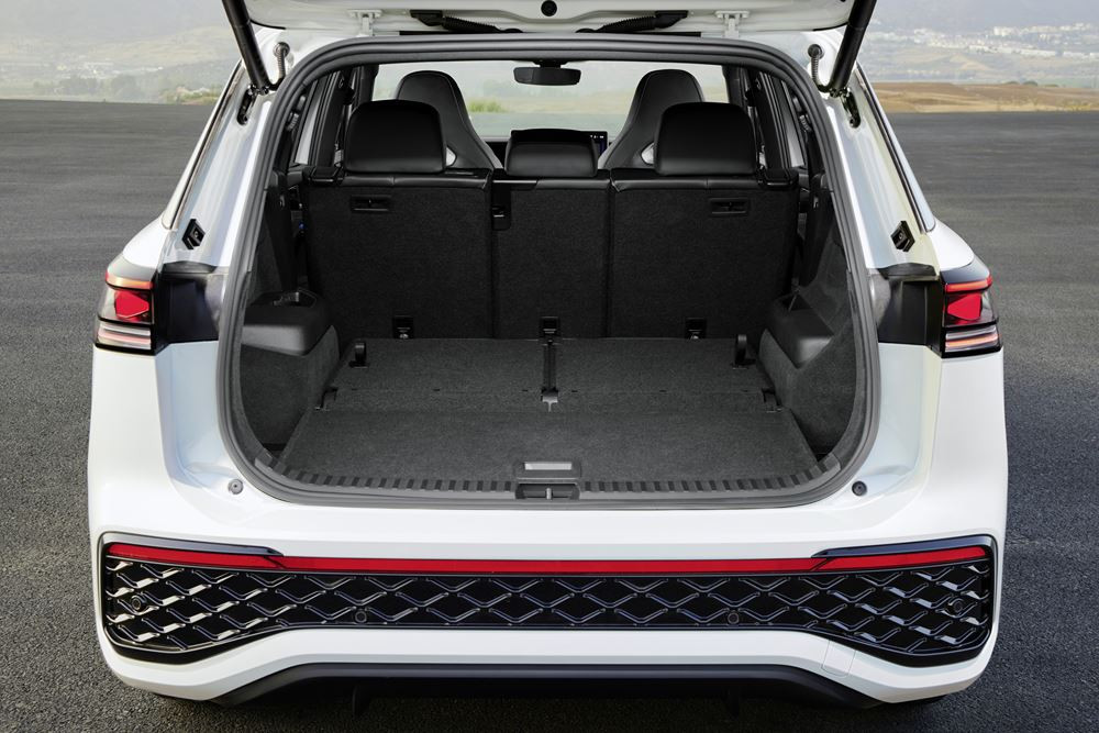 Le SUV polyvalent Volkswagen Tayron est capable d'accueillir jusqu'à sept personnes