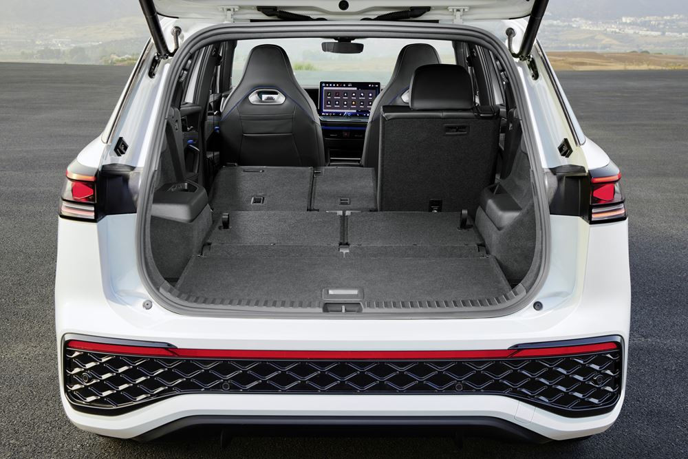 Le SUV polyvalent Volkswagen Tayron est capable d'accueillir jusqu'à sept personnes