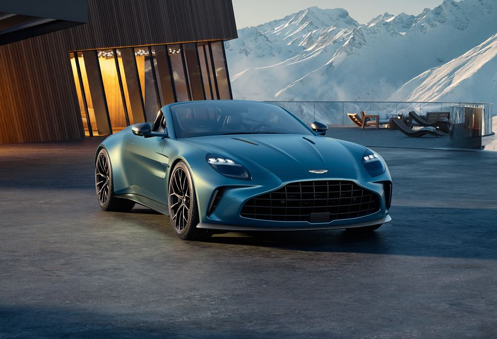 L'Aston Martin Vantage Roadster embarque un bloc V8 biturbo de 665 ch