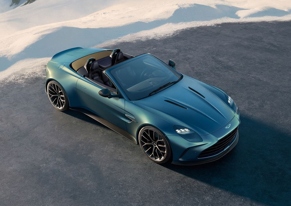 L'Aston Martin Vantage Roadster embarque un bloc V8 biturbo de 665 ch