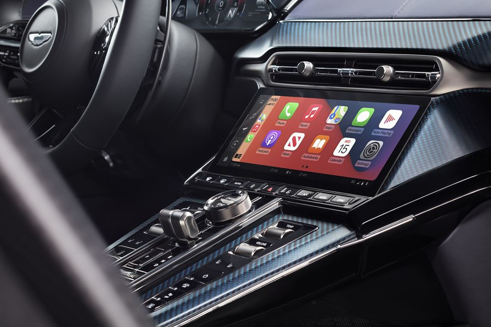 L'Aston Martin Vantage Roadster embarque un bloc V8 biturbo de 665 ch
