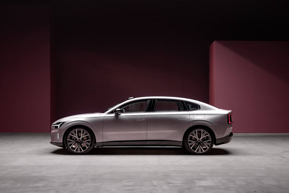 La grande routière Volvo ES90 électrique mélange les genres