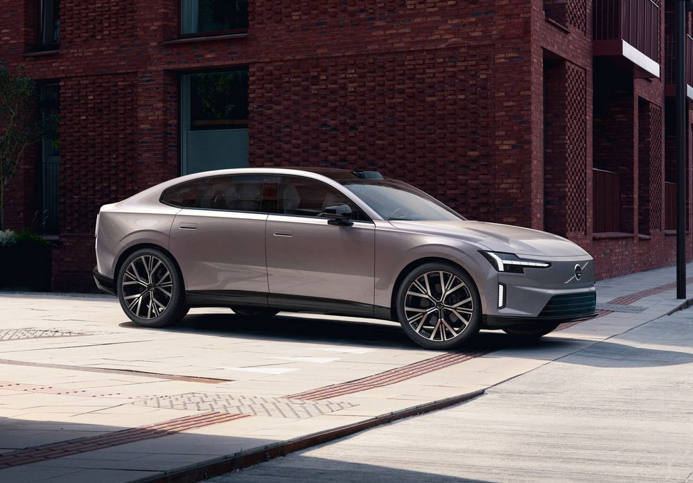 La grande routière Volvo ES90 électrique mélange les genres