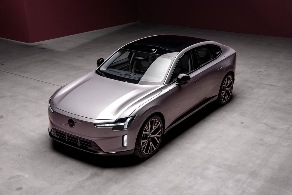 La grande routière Volvo ES90 électrique mélange les genres