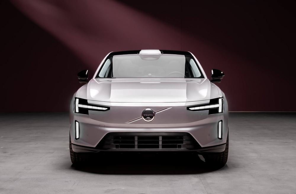 La grande routière Volvo ES90 électrique mélange les genres