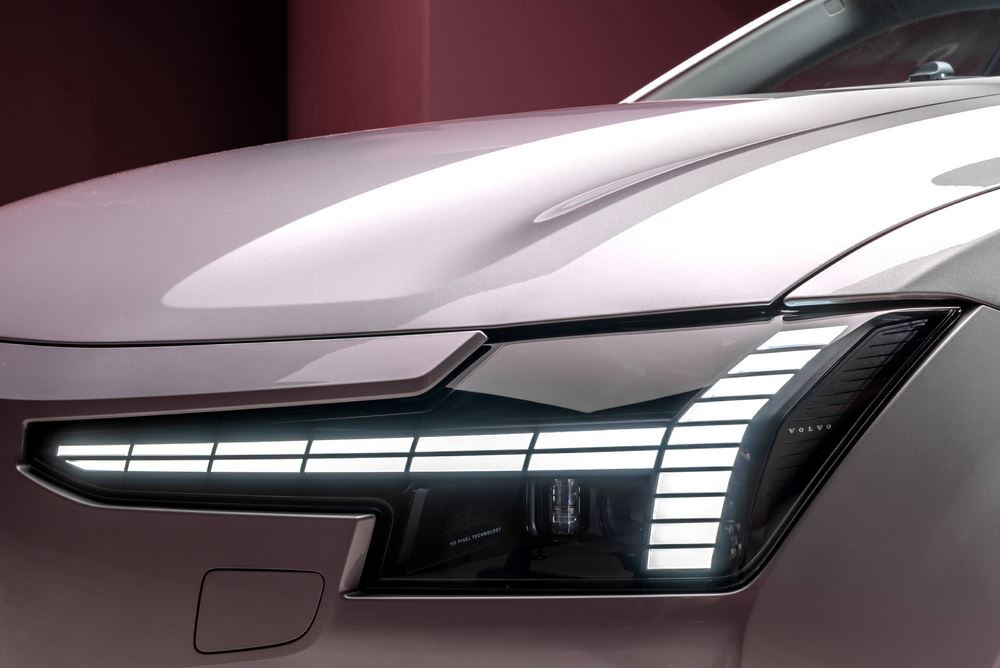 La grande routière Volvo ES90 électrique mélange les genres