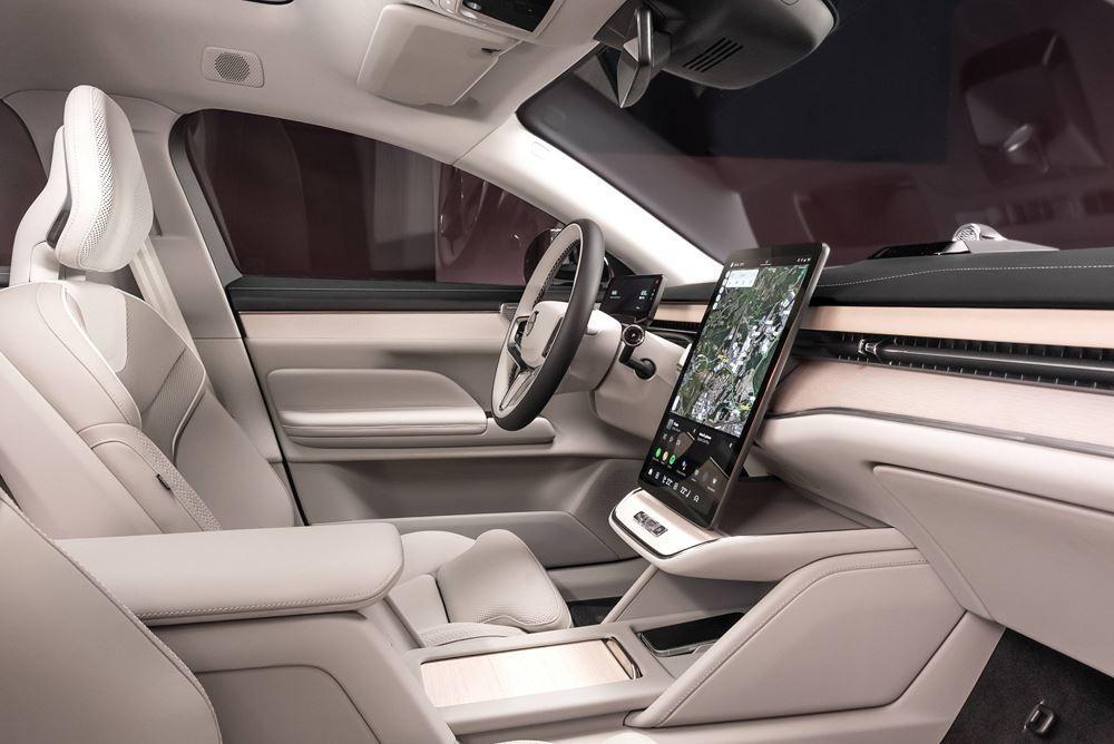 La grande routière Volvo ES90 électrique mélange les genres