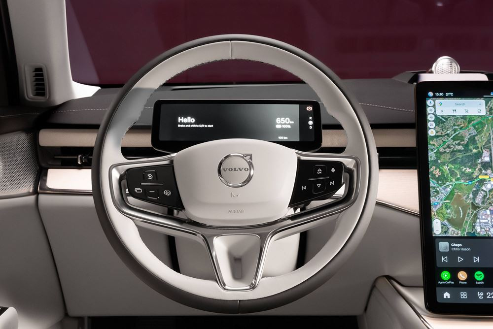 La grande routière Volvo ES90 électrique mélange les genres