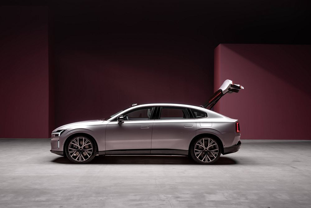 La grande routière Volvo ES90 électrique mélange les genres
