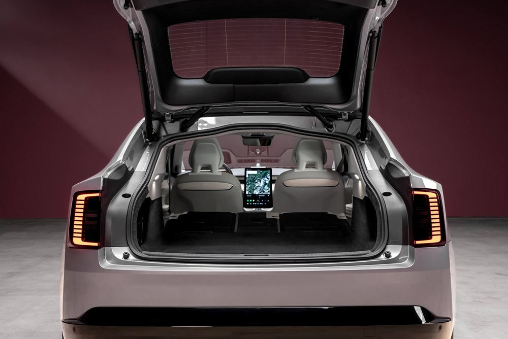 La grande routière Volvo ES90 électrique mélange les genres