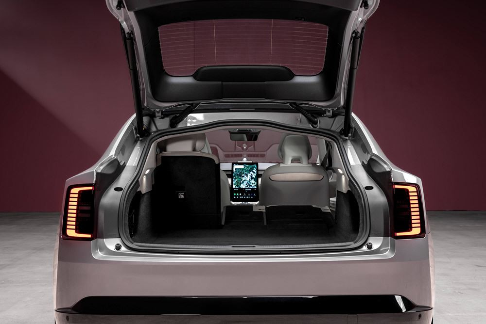 La grande routière Volvo ES90 électrique mélange les genres