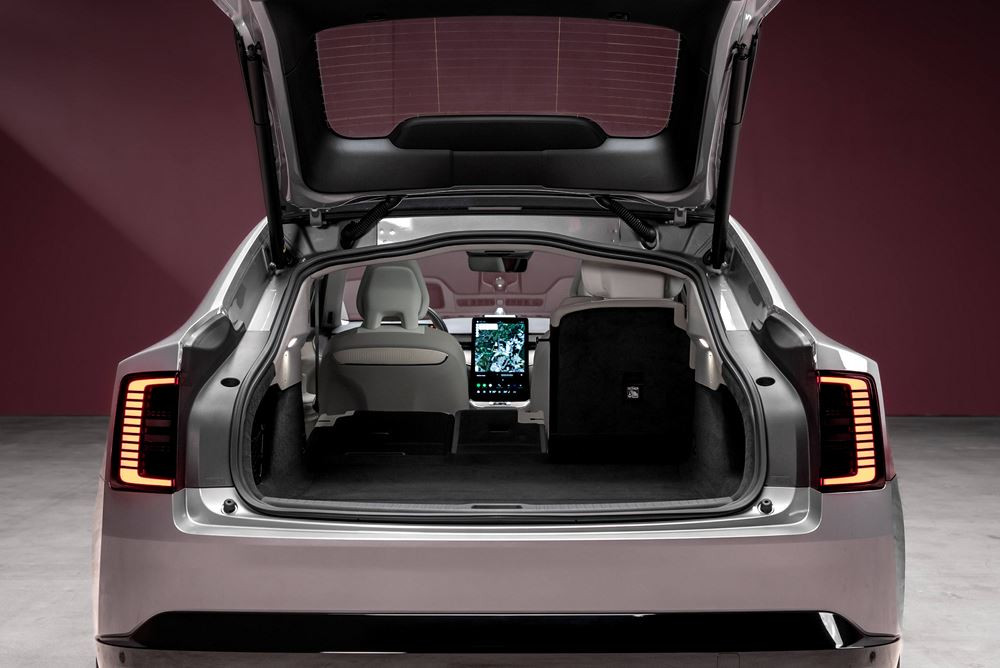La grande routière Volvo ES90 électrique mélange les genres