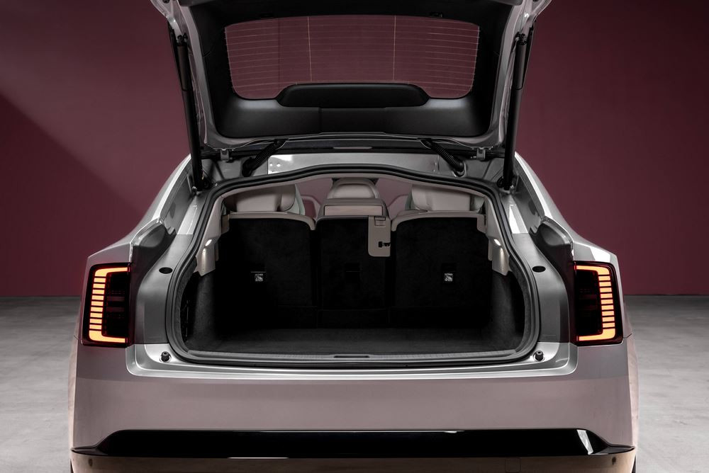 La grande routière Volvo ES90 électrique mélange les genres