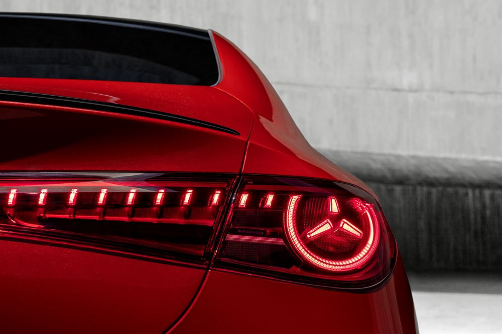 La Mercedes-Benz CLA électrique avec technologie EQ repose sur un système de 800 volts