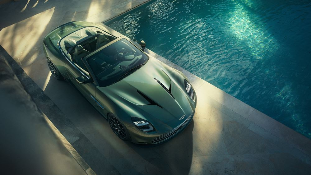 L'Aston Martin Vanquish Volante embarque un V12 bi-turbo de 835 ch